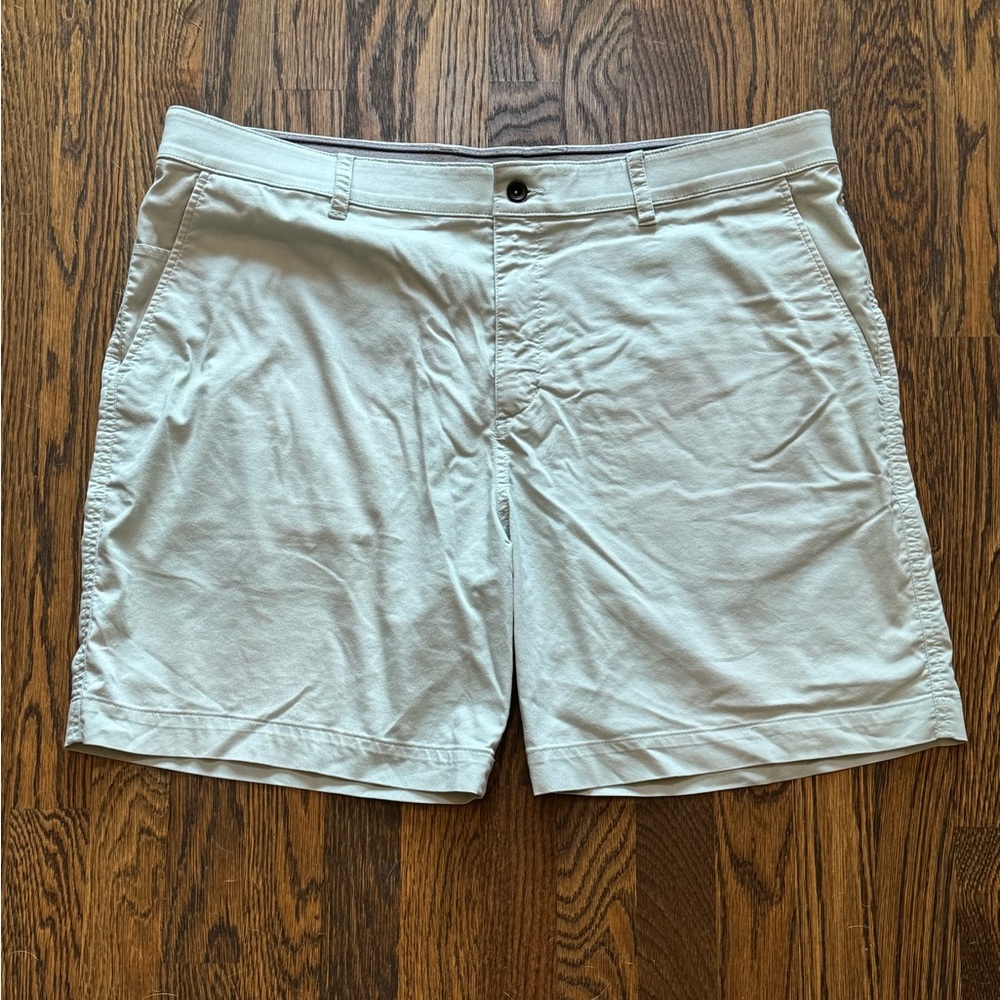 Men’s Nike Dri Fit golf shorts